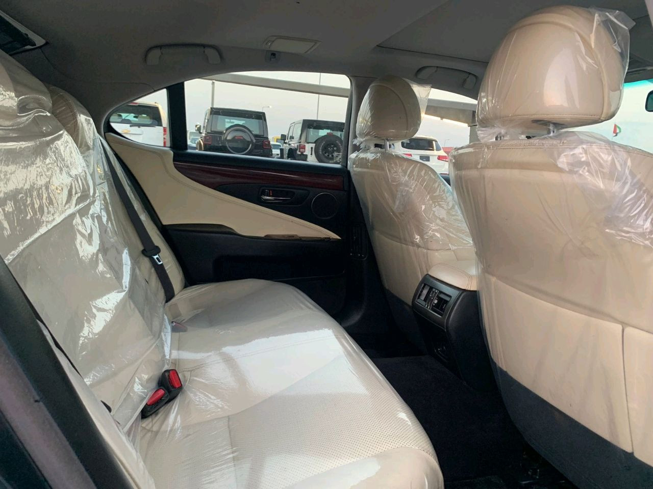Lexus LS-Series - Image 4