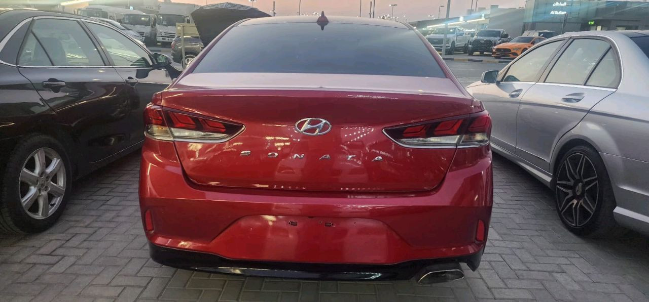 Hyundai Sonata - Image 4