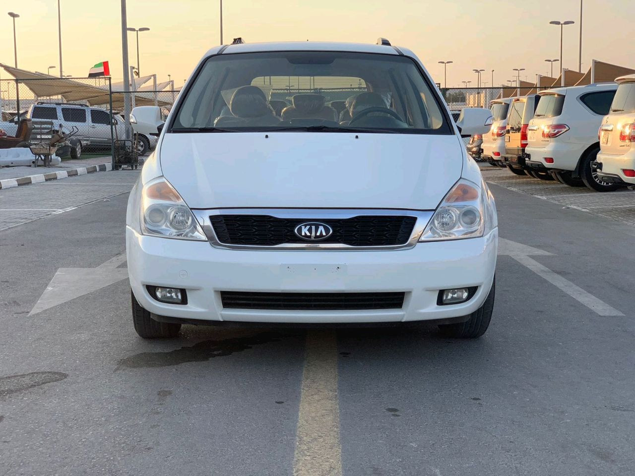 KIA Carnival - Image 4