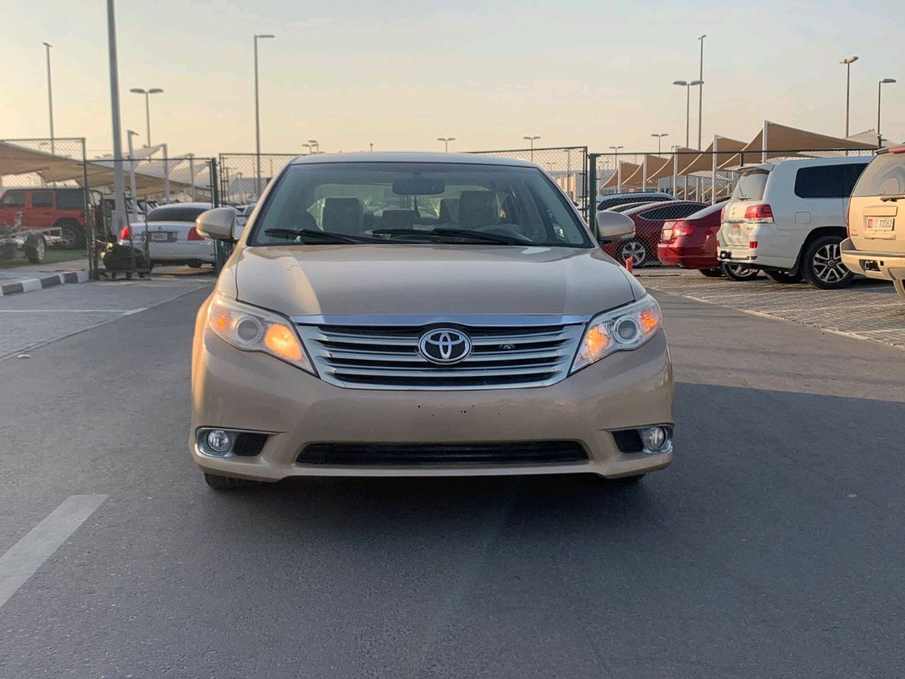Toyota Avalon - Image 5