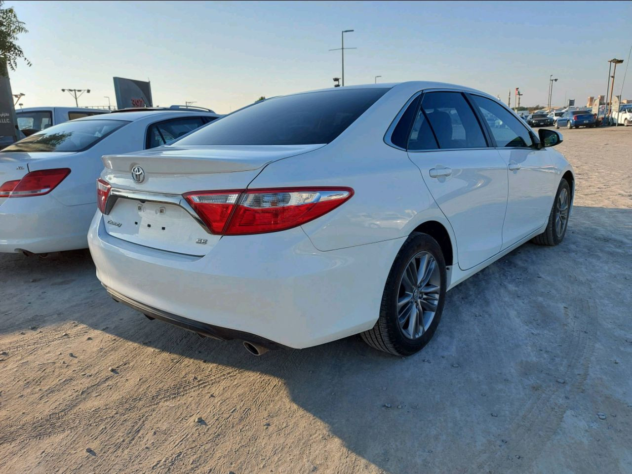 Toyota Camry - Image 3