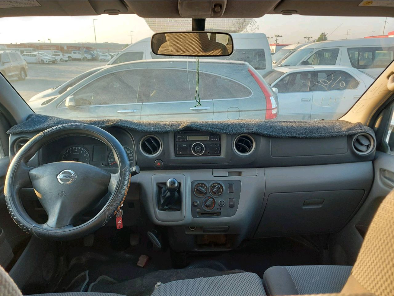 Nissan Urvan - Image 3