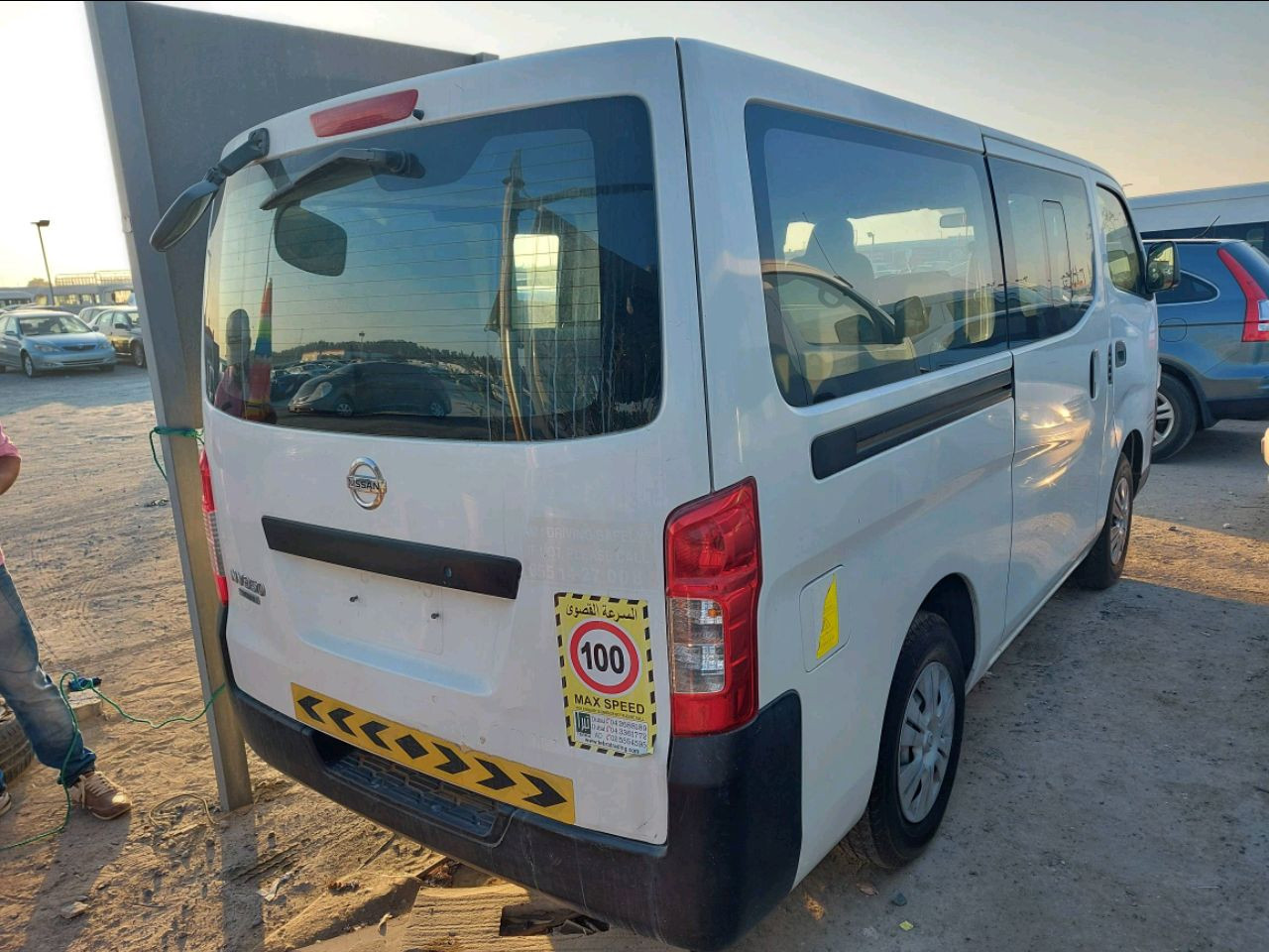 Nissan Urvan - Image 2
