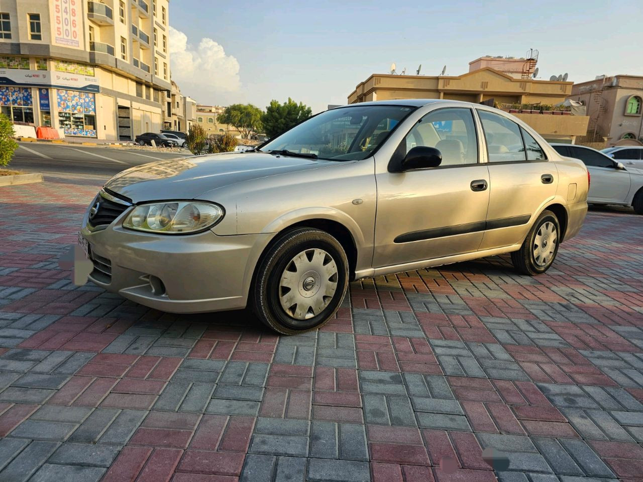 Nissan Sunny - Image 6