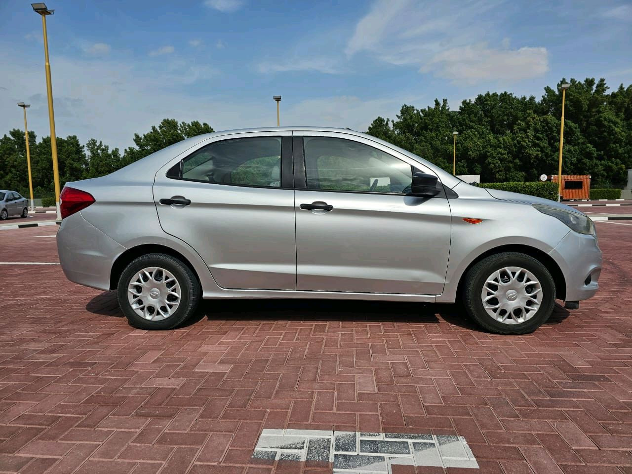 Ford Figo - Image 11