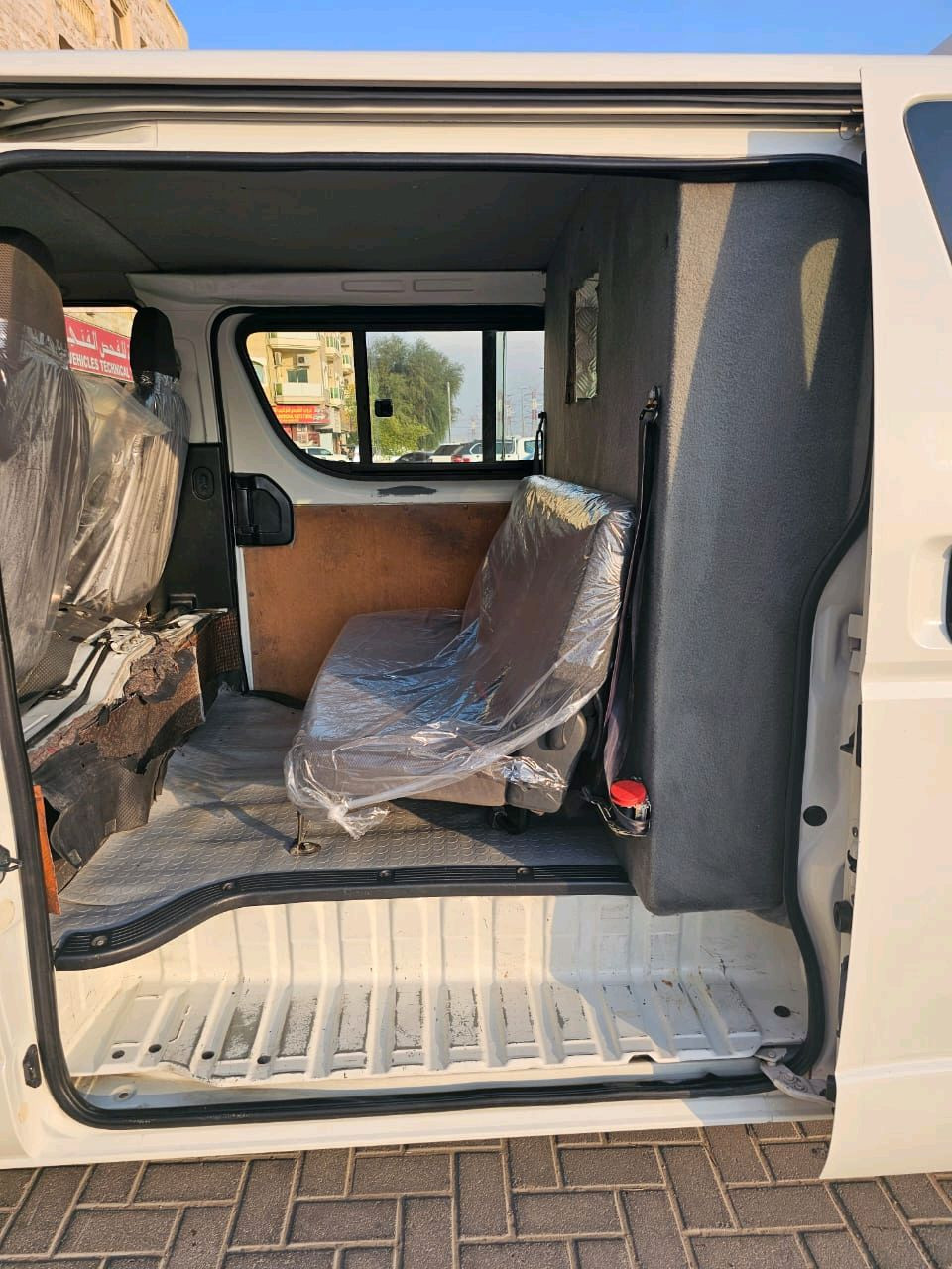 Toyota Hiace - Image 8