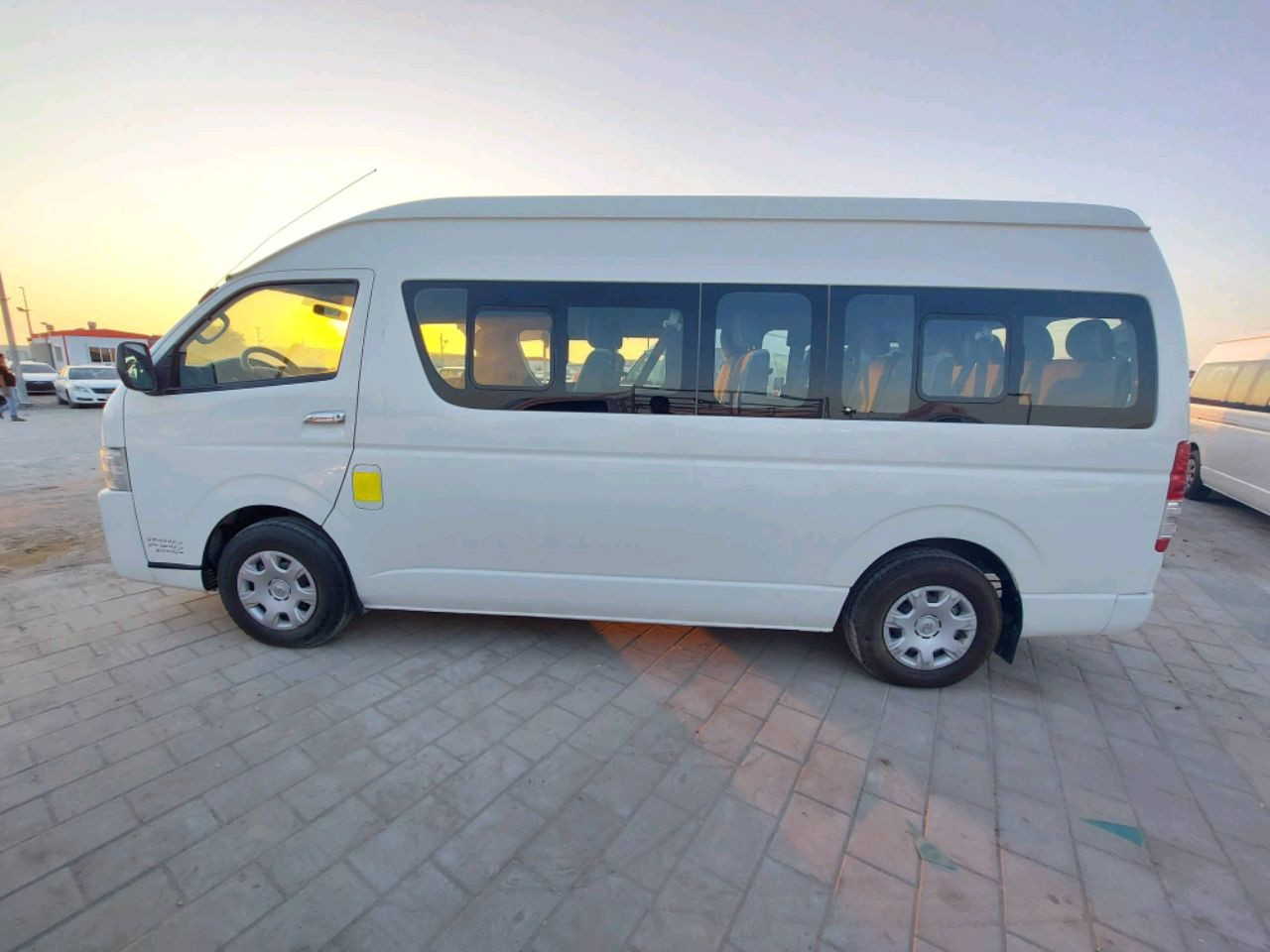 Toyota Hiace - Image 5