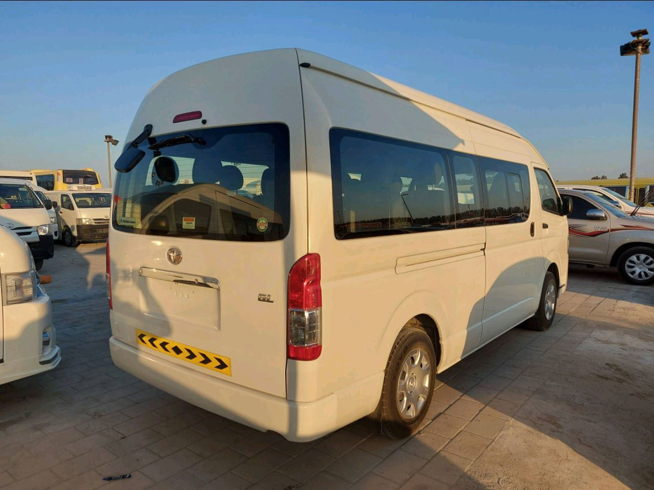 Toyota Hiace - Image 3