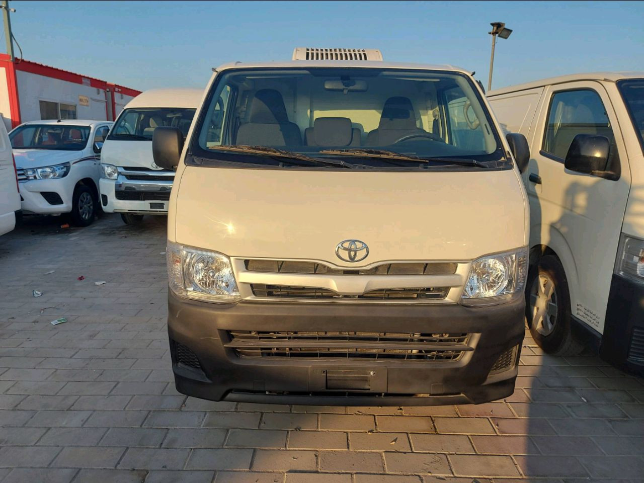 Toyota Hiace - Image 3