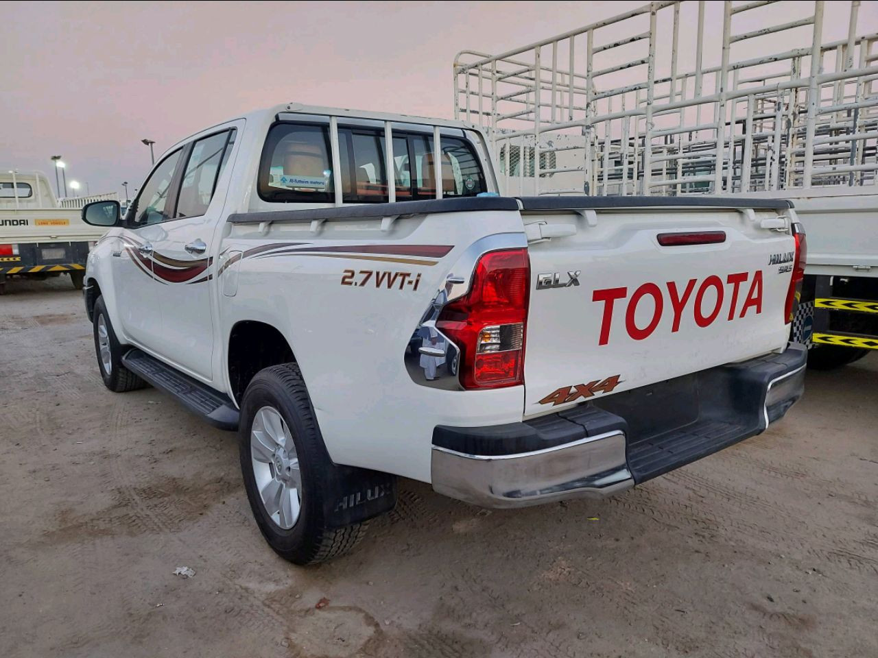 Toyota Hilux - Image 2