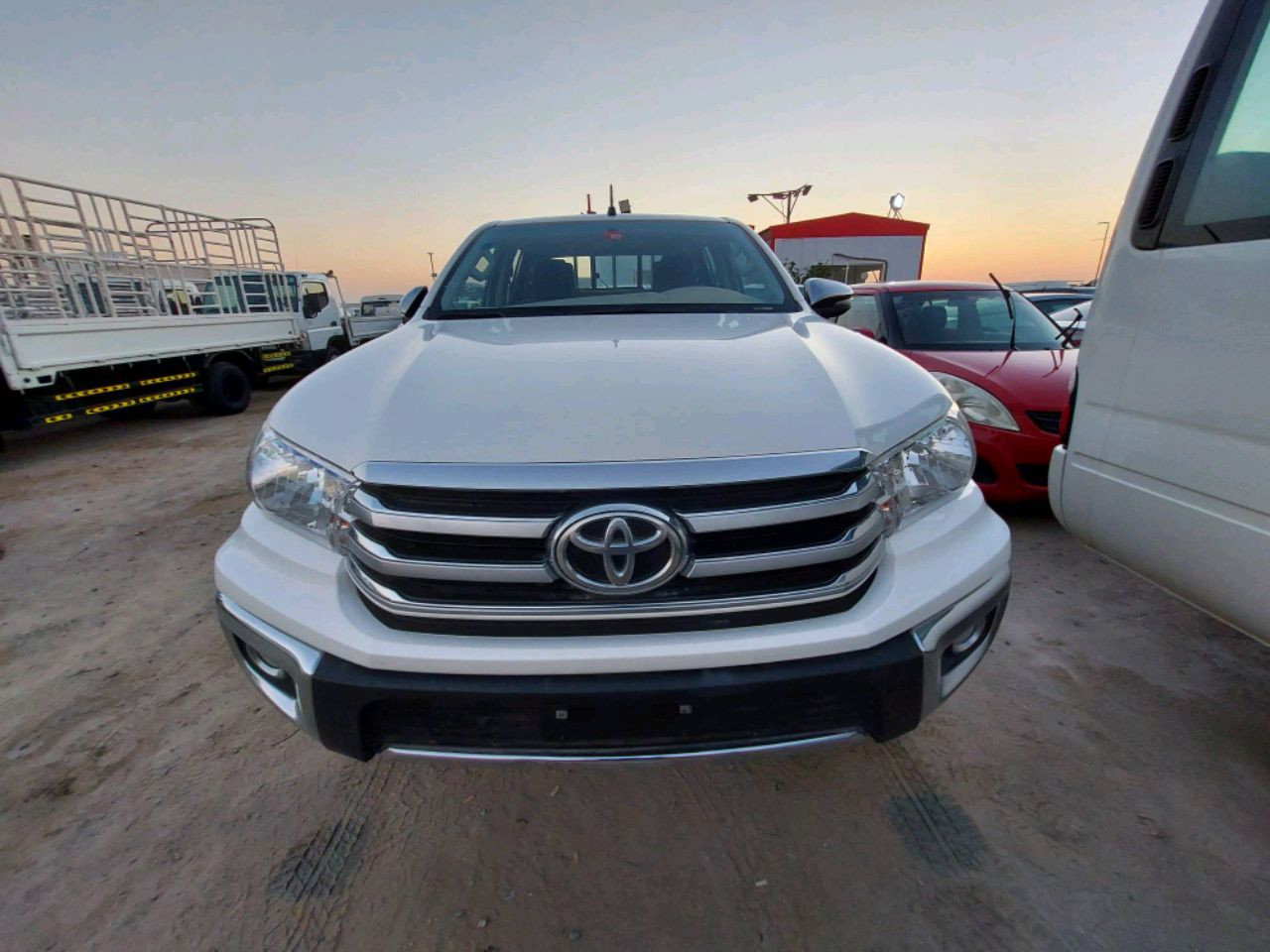 Toyota Hilux - Image 4