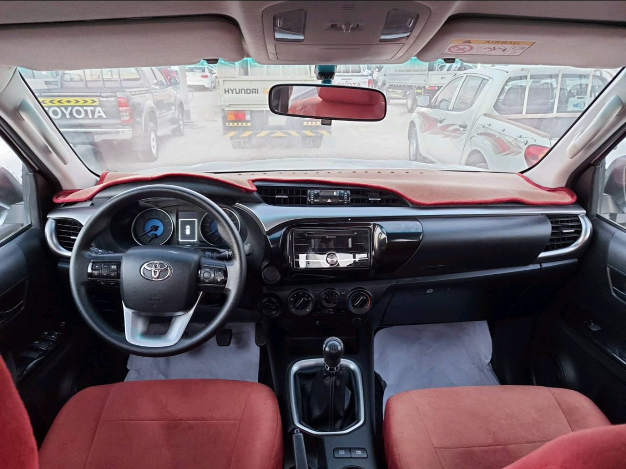 Toyota Hilux - Image 5