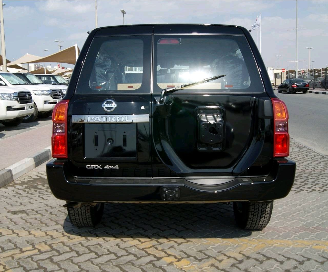 Nissan Patrol - Image 5