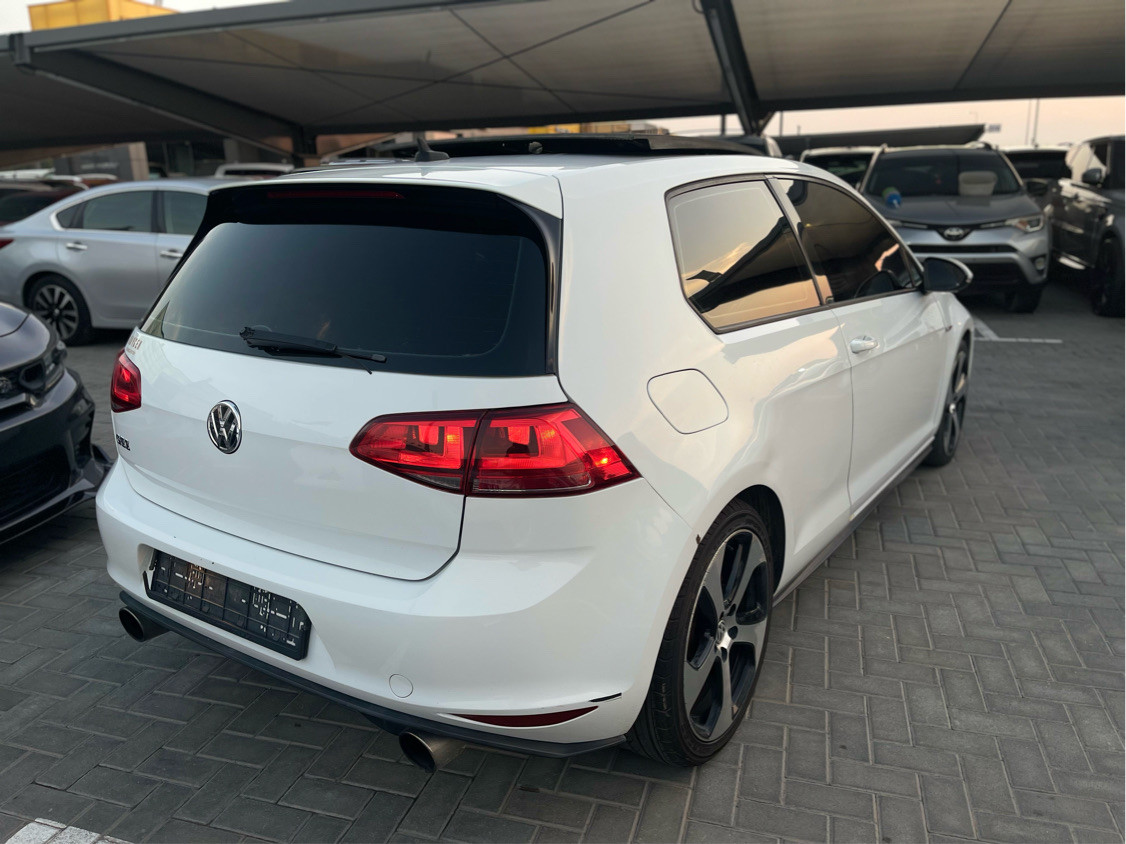 Volkswagen GTI - Image 4