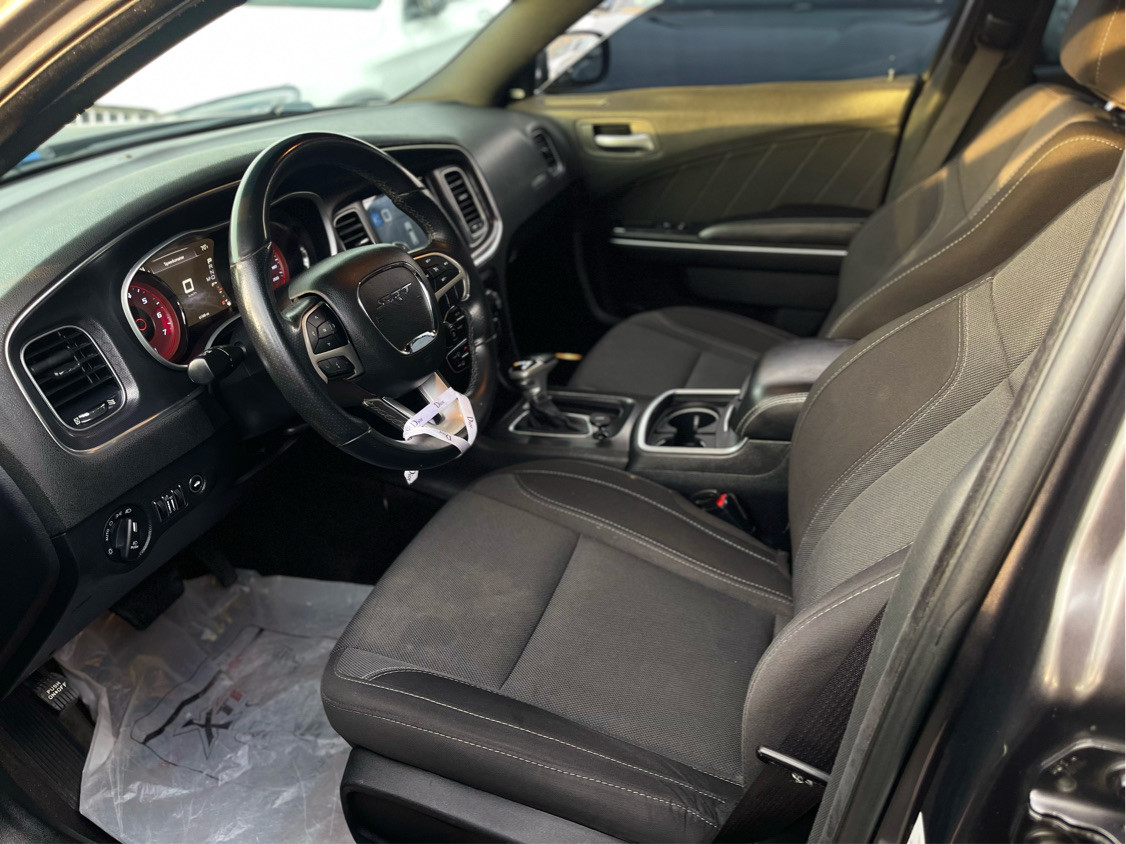 Dodge Charger - Image 12