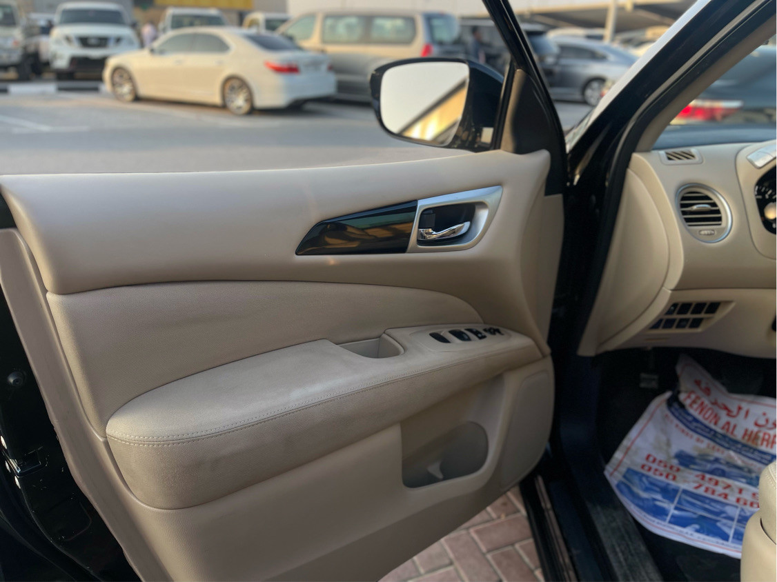 Nissan Pathfinder - Image 8