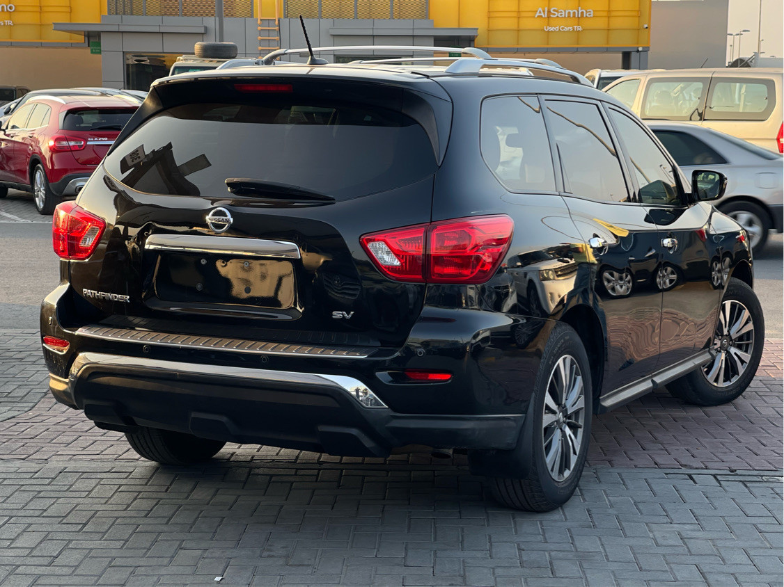 Nissan Pathfinder - Image 6