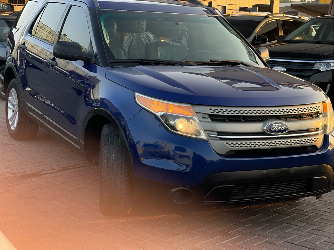 Ford Explorer - Image 7