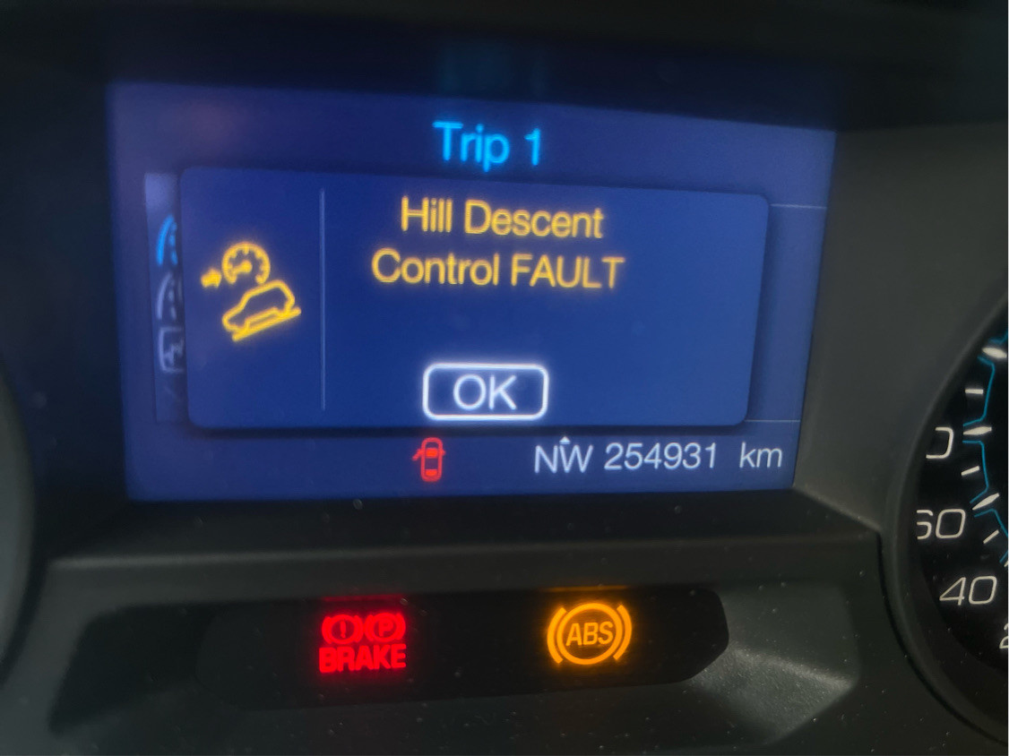 Ford Explorer - Image 14
