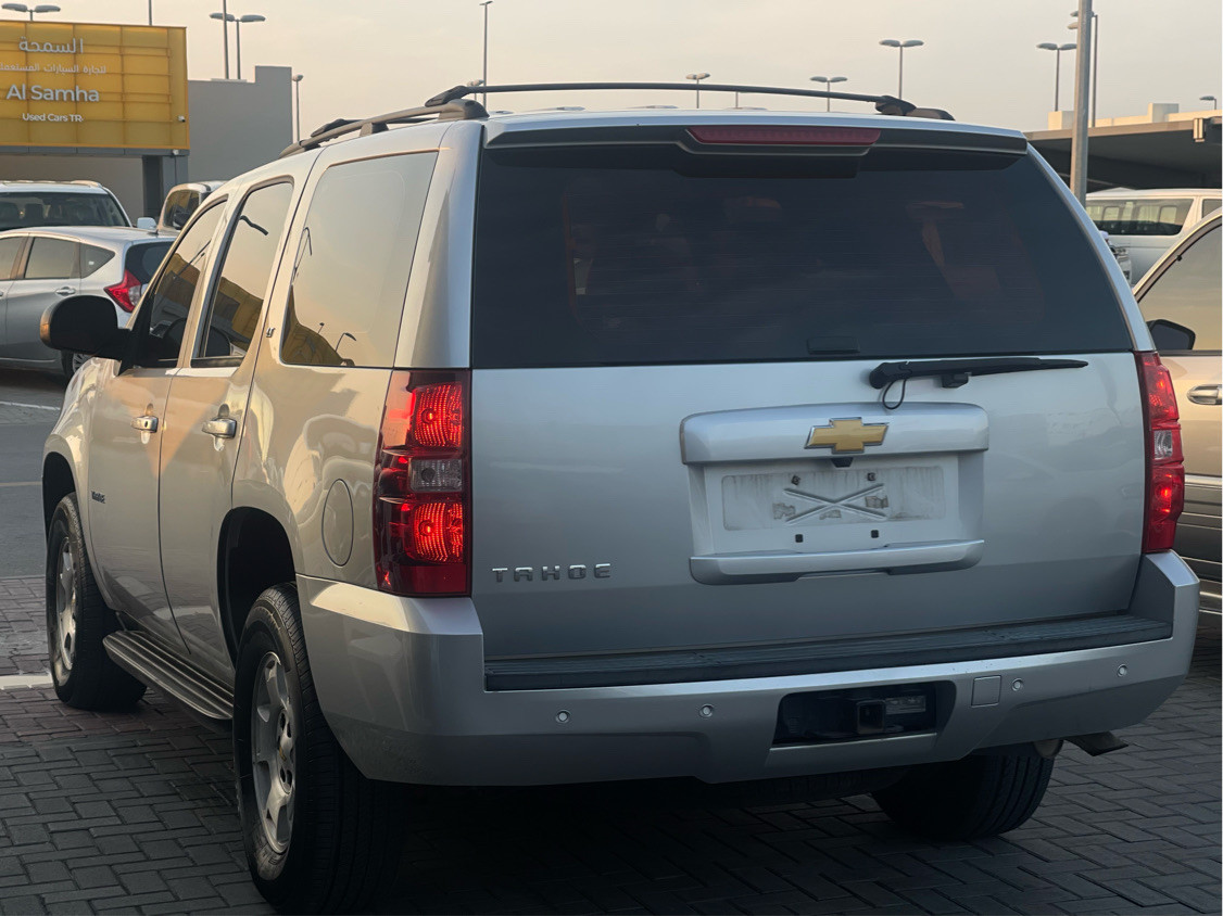 Chevrolet Tahoe - Image 6