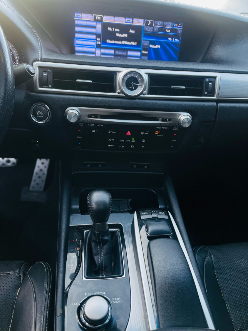 Lexus GS-Series - Image 12