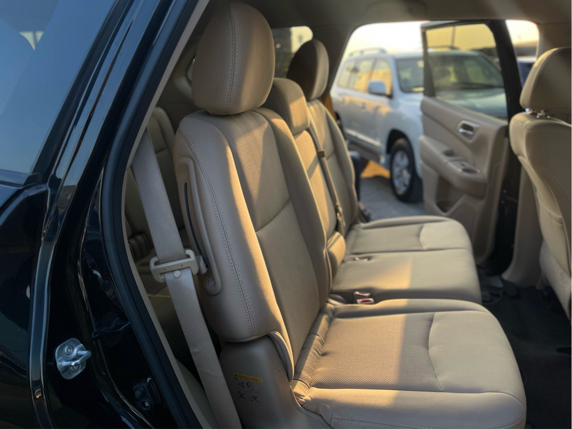 Nissan Pathfinder - Image 11