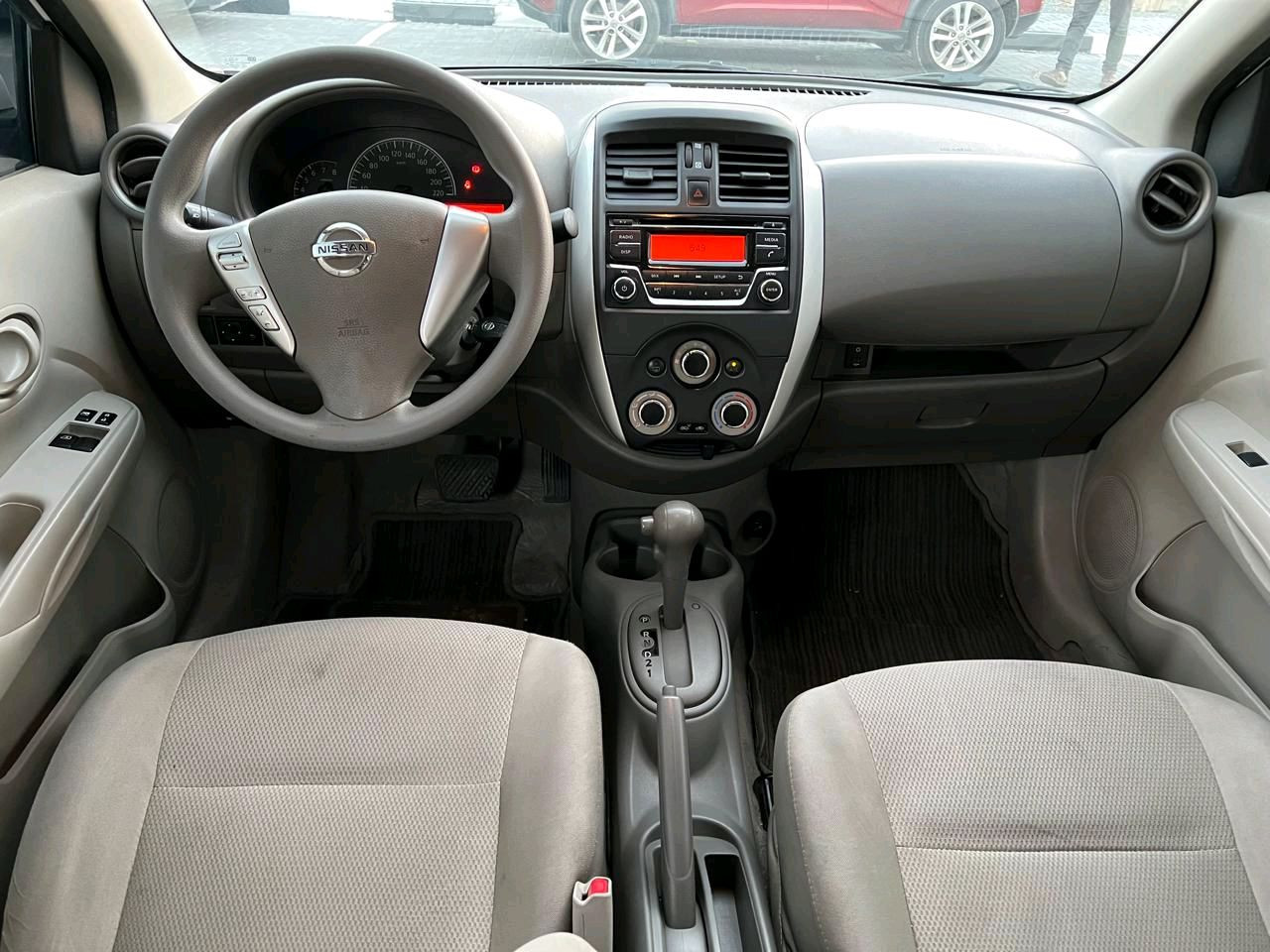Nissan Sunny - Image 11