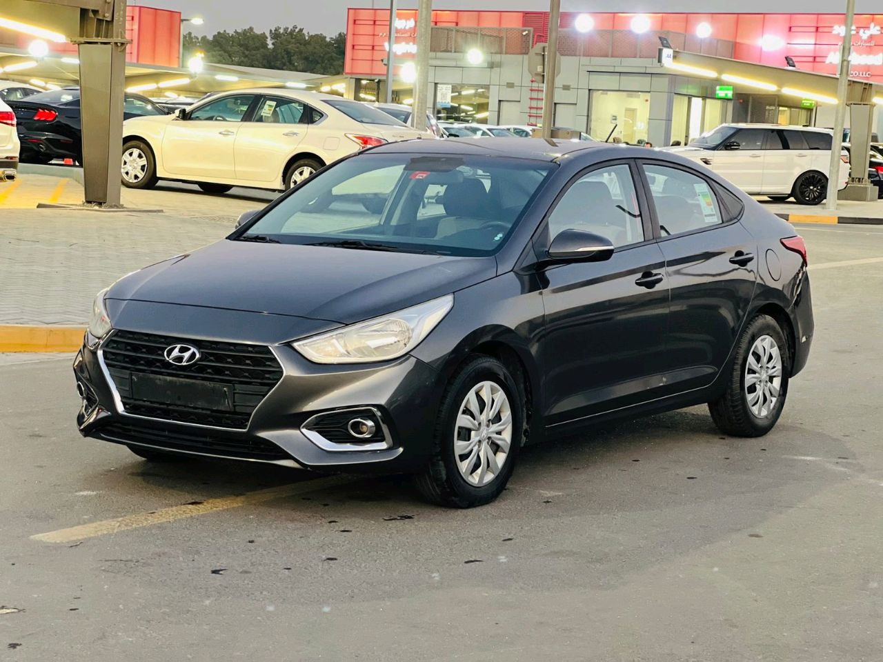 Hyundai Accent - Image 10