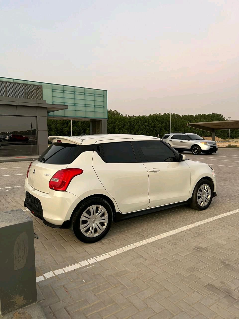 Suzuki Swift - Image 10