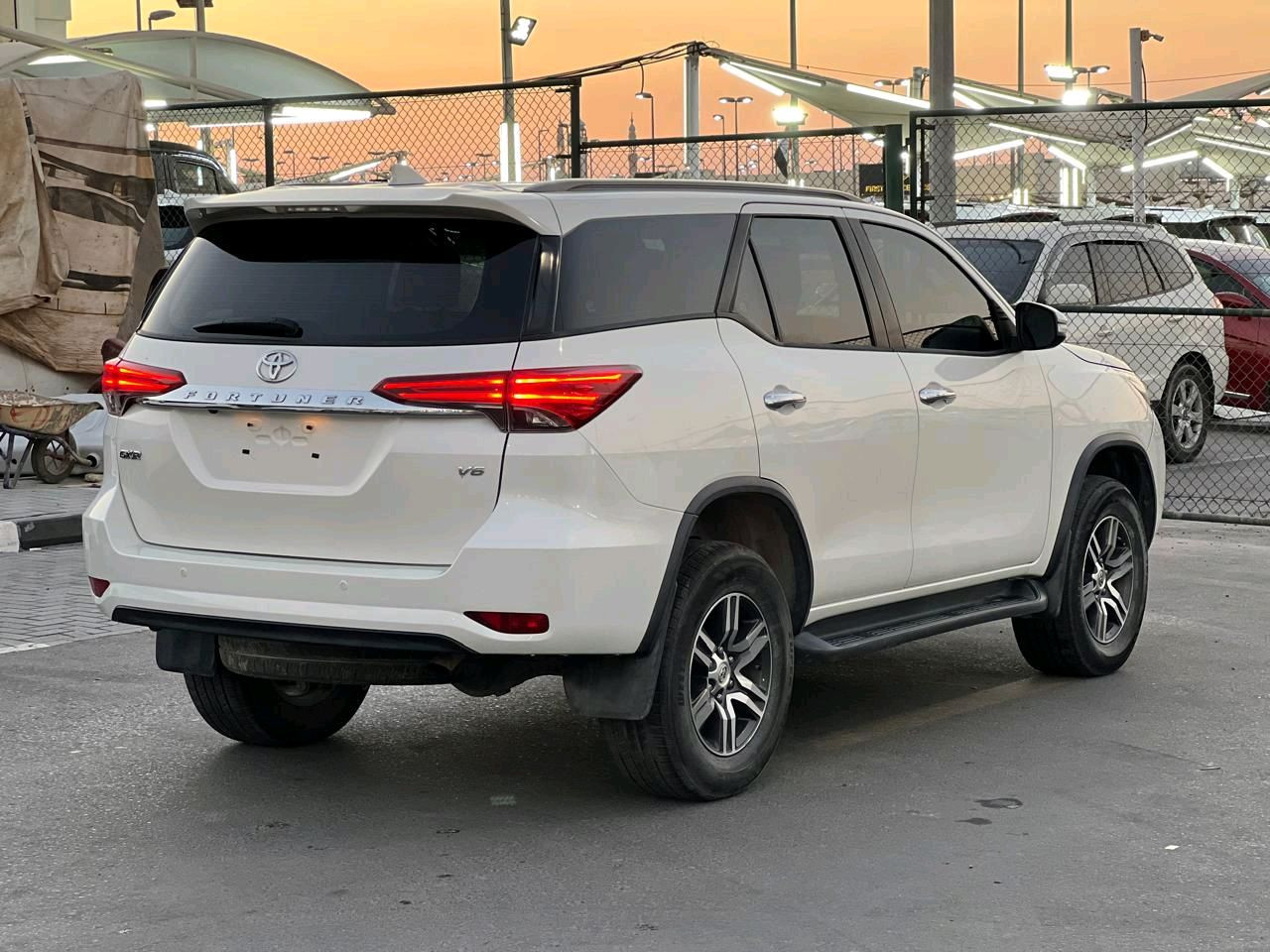 Toyota Fortuner - Image 19