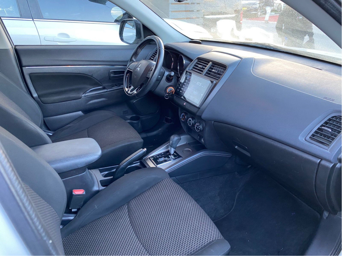 Mitsubishi ASX - Image 11