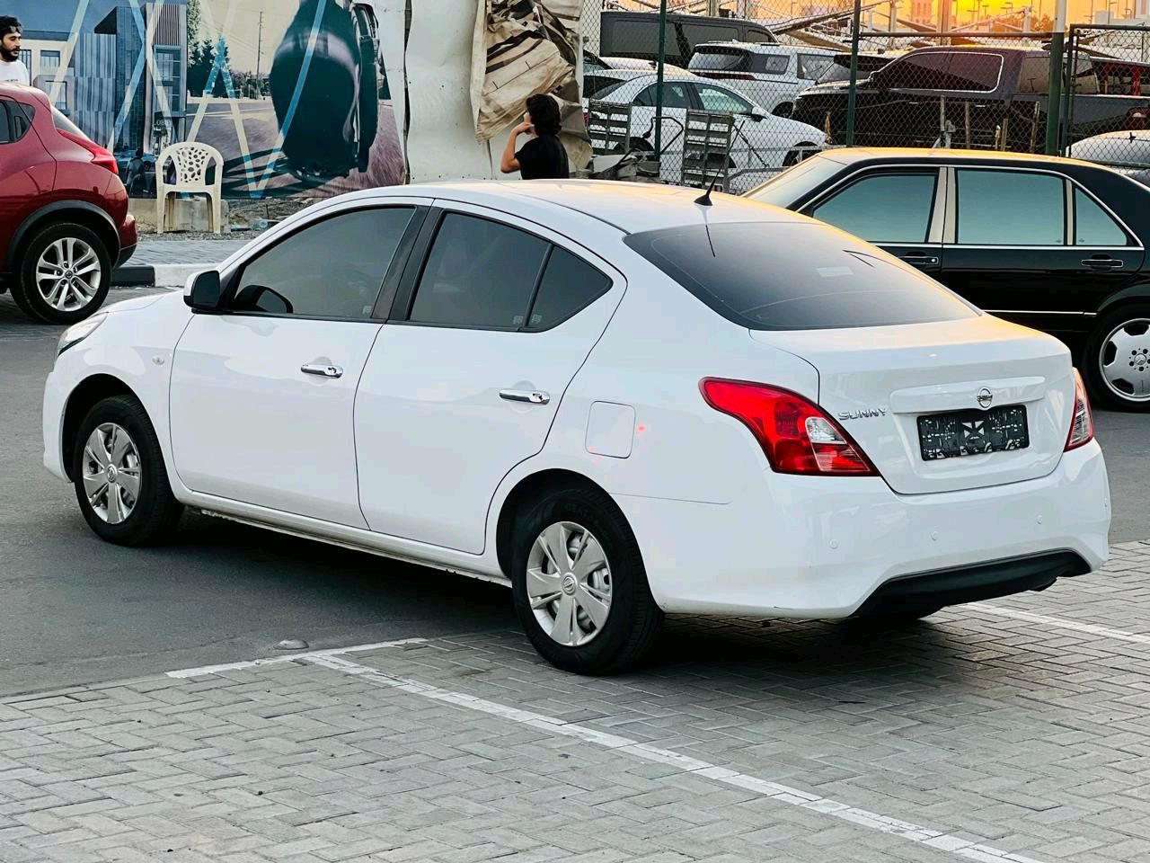 Nissan Sunny - Image 10