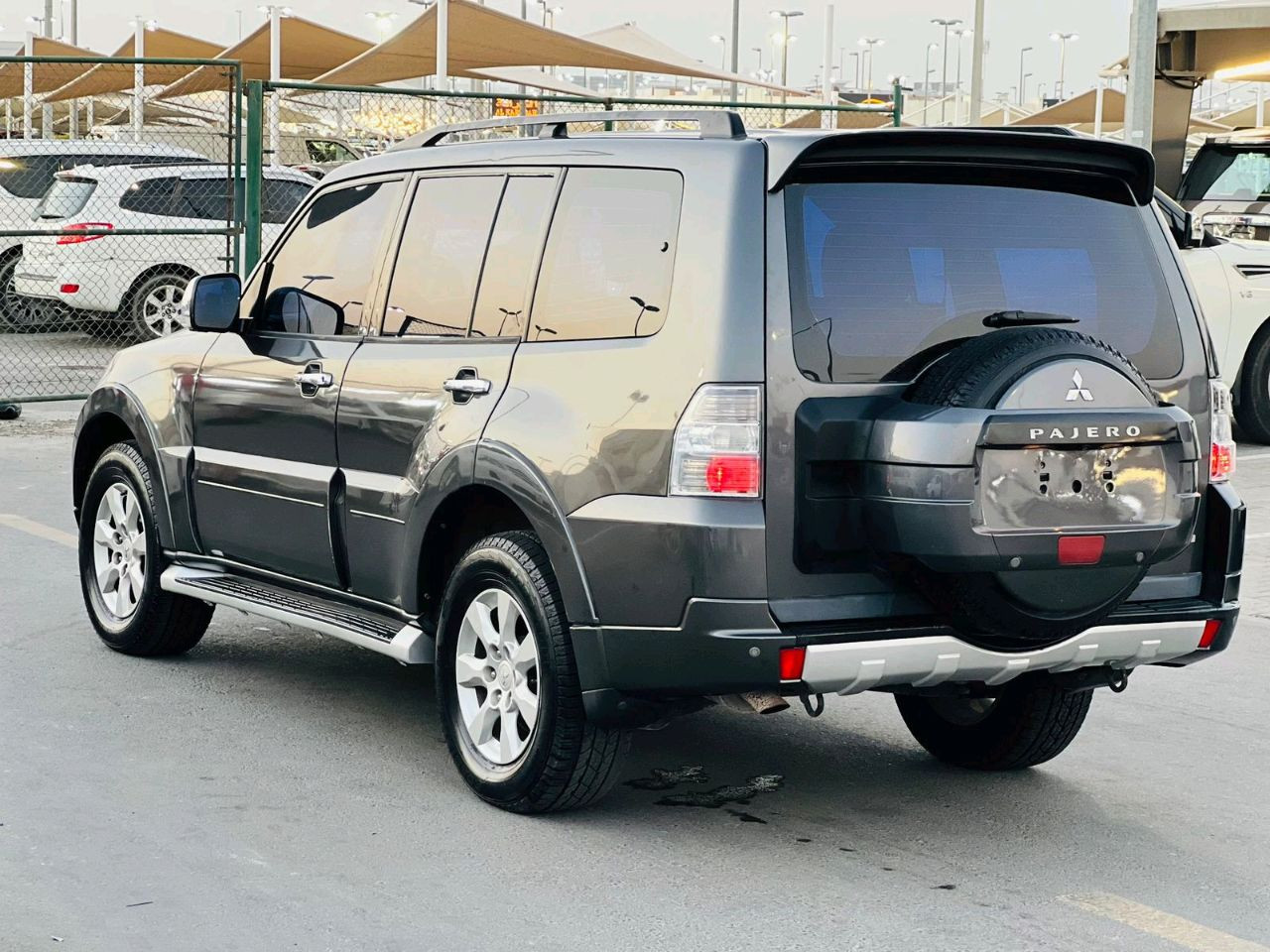Mitsubishi Pajero - Image 8