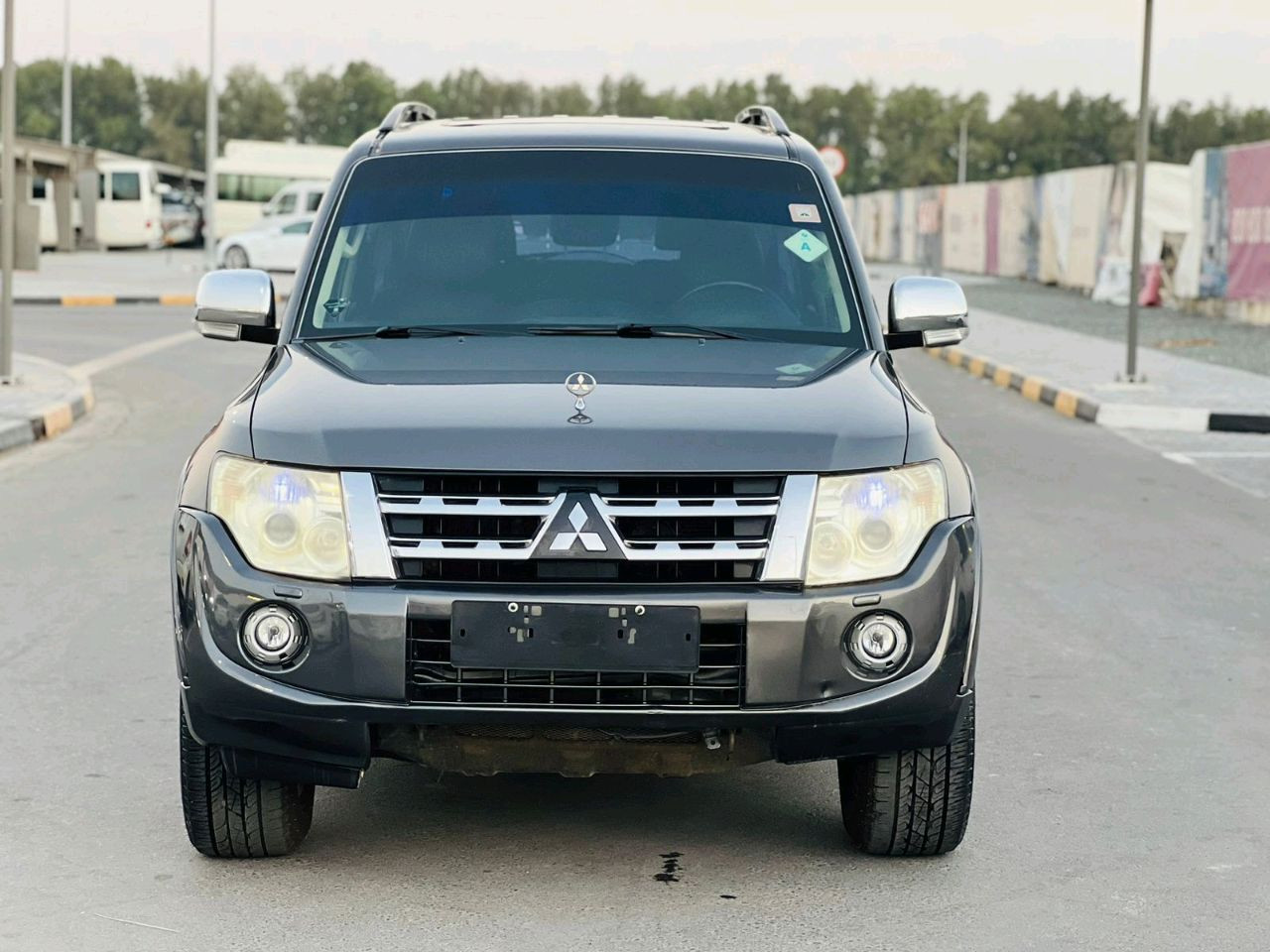 Mitsubishi Pajero - Image 19