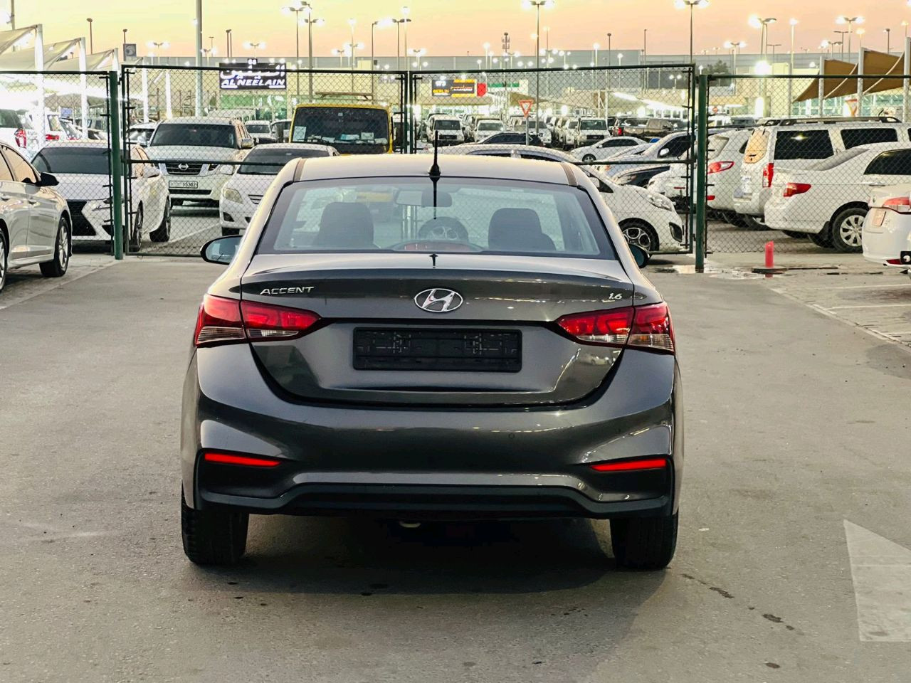 Hyundai Accent - Image 7