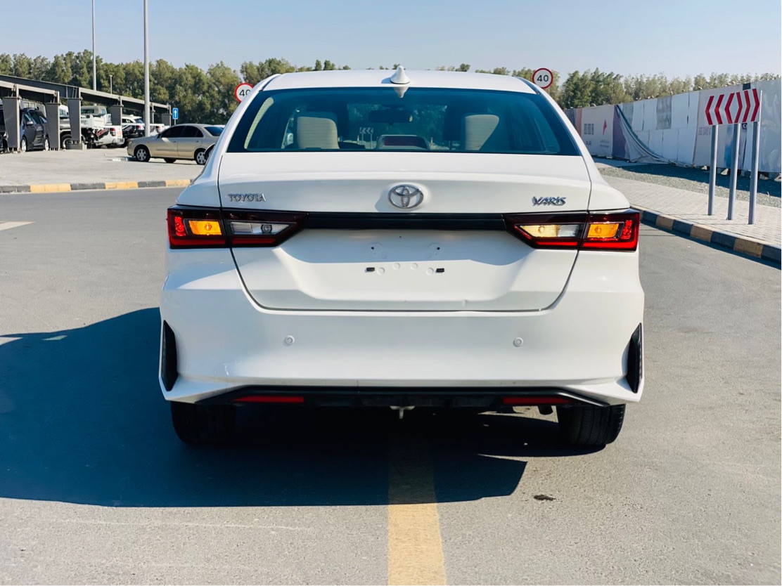 Toyota Yaris - Image 2
