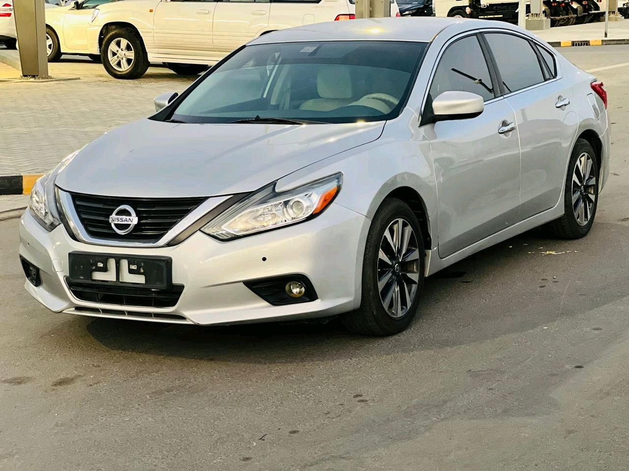 Nissan Altima - Image 7