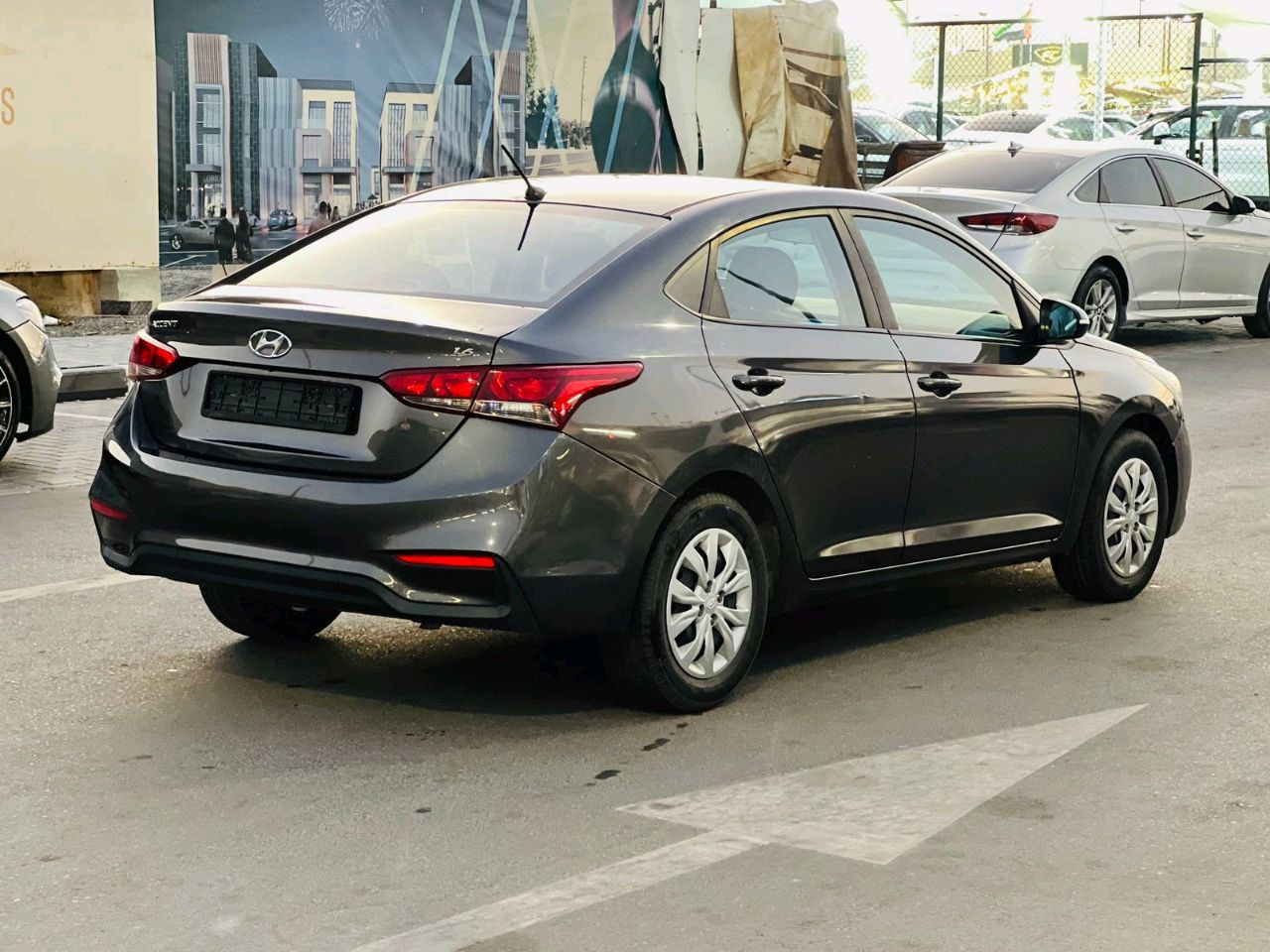 Hyundai Accent - Image 6