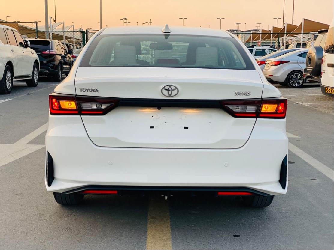 Toyota Yaris - Image 2