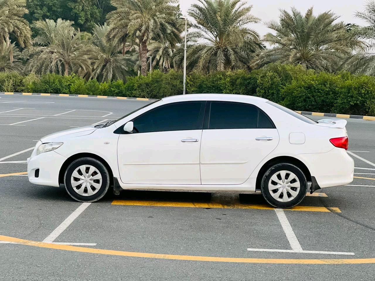 Toyota Corolla - Image 8