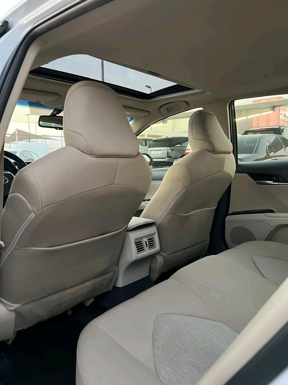 Toyota Camry - Image 3
