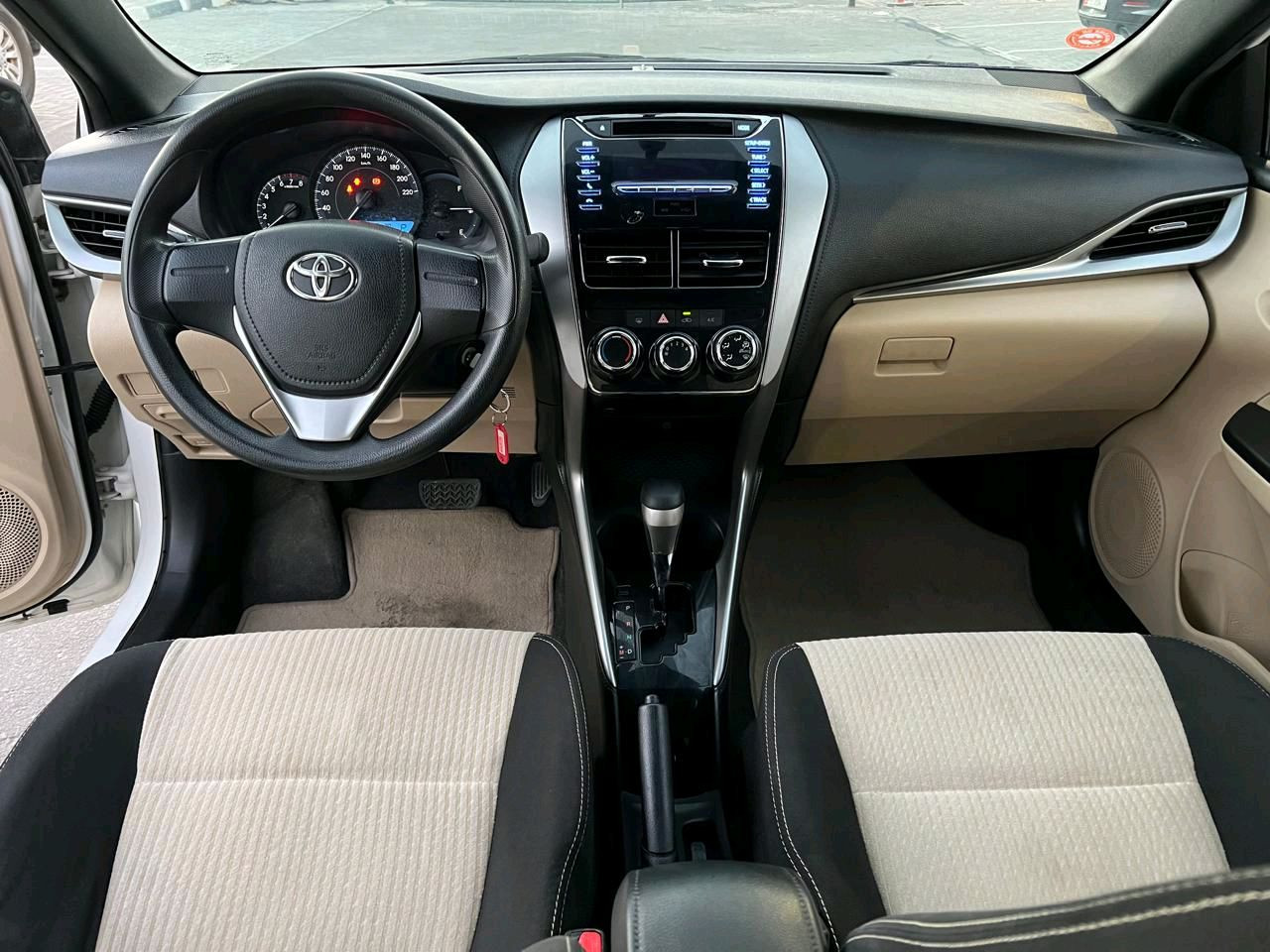 Toyota Yaris - Image 5
