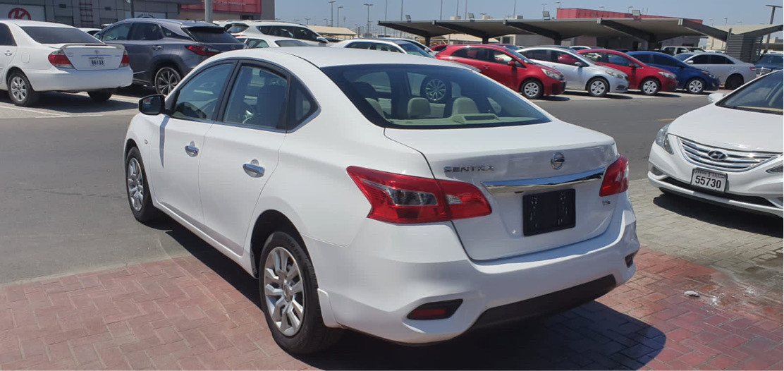 Nissan Sentra - Image 8