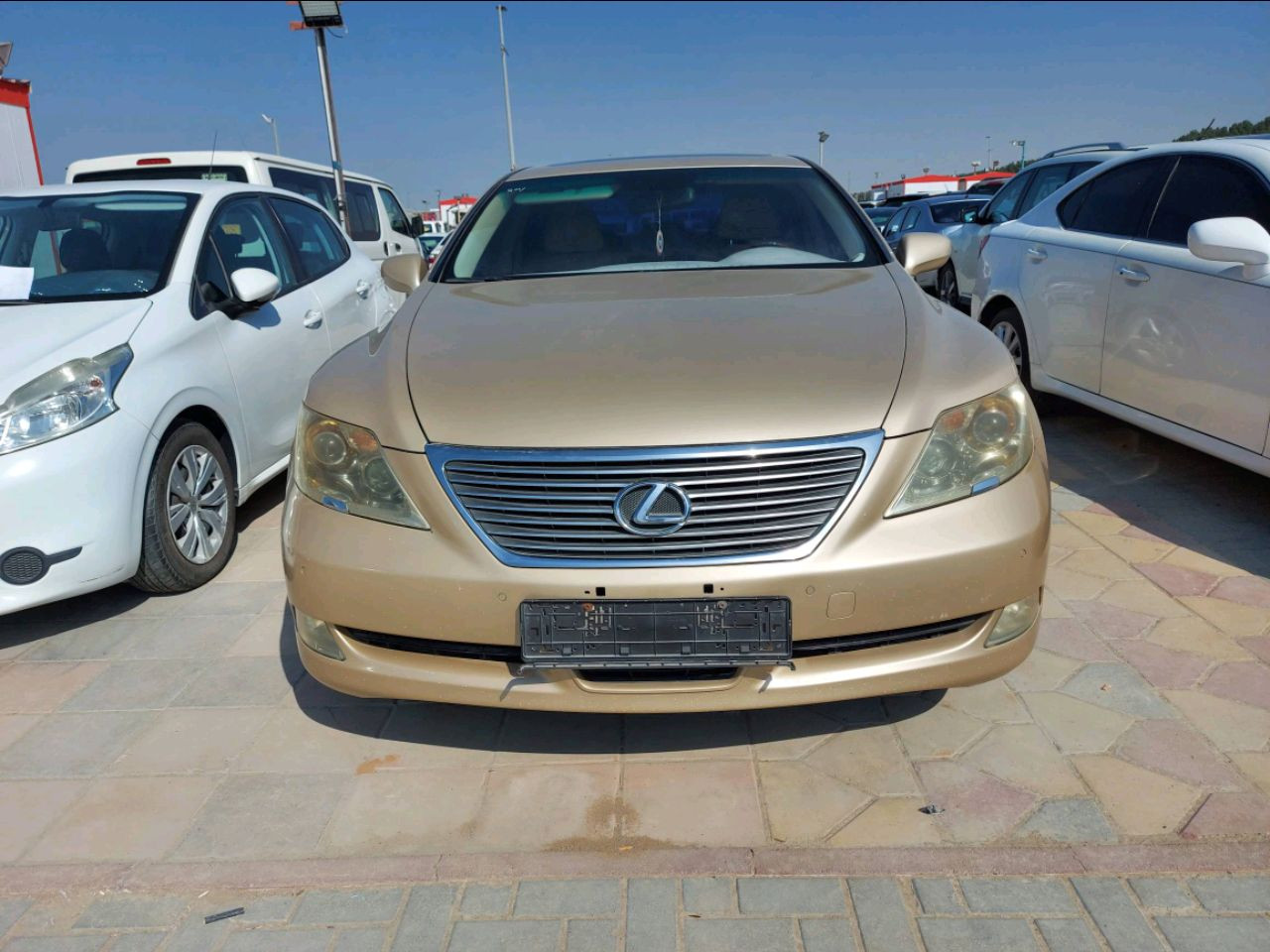 Lexus LS-Series - Image 4