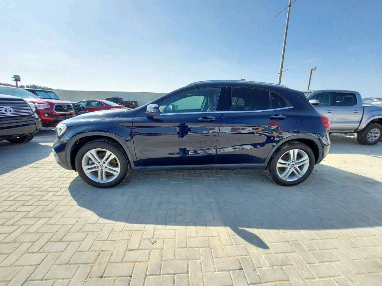 Mercedes Benz GLA - Image 4