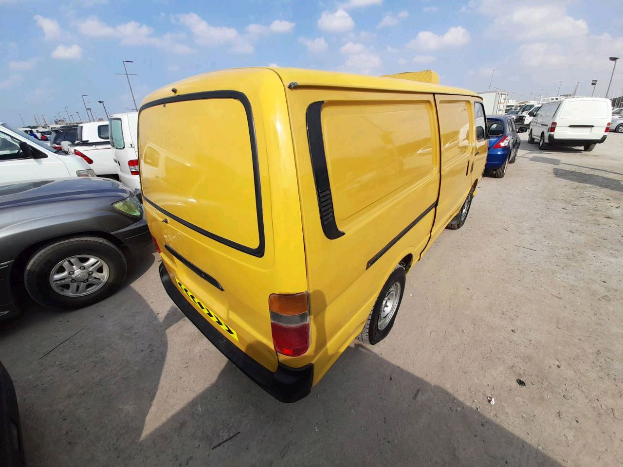 Toyota Hiace - Image 2