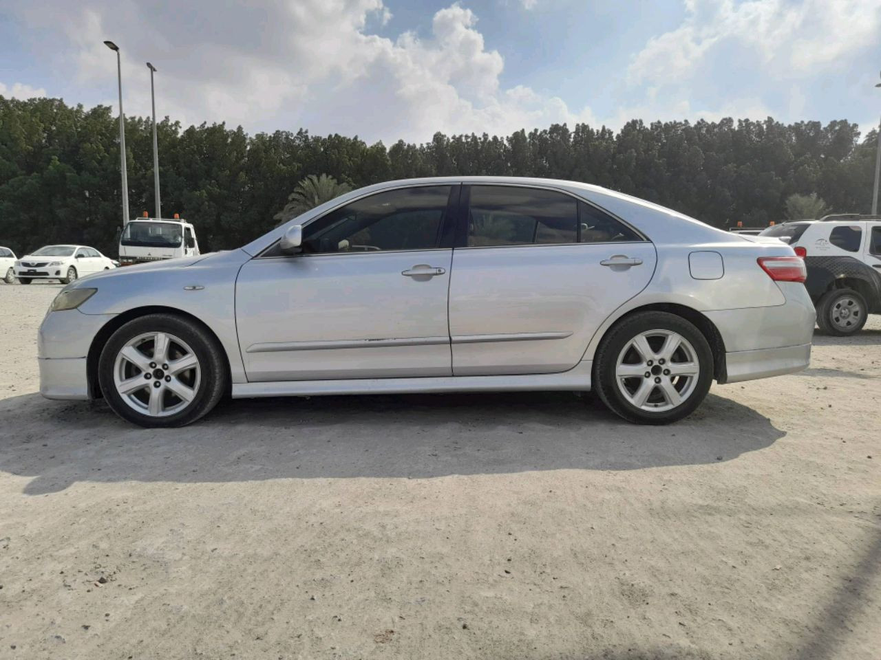 Toyota Camry - Image 4