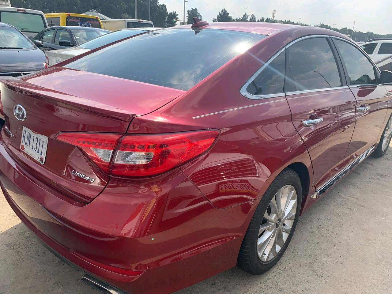 Hyundai Sonata - Image 3