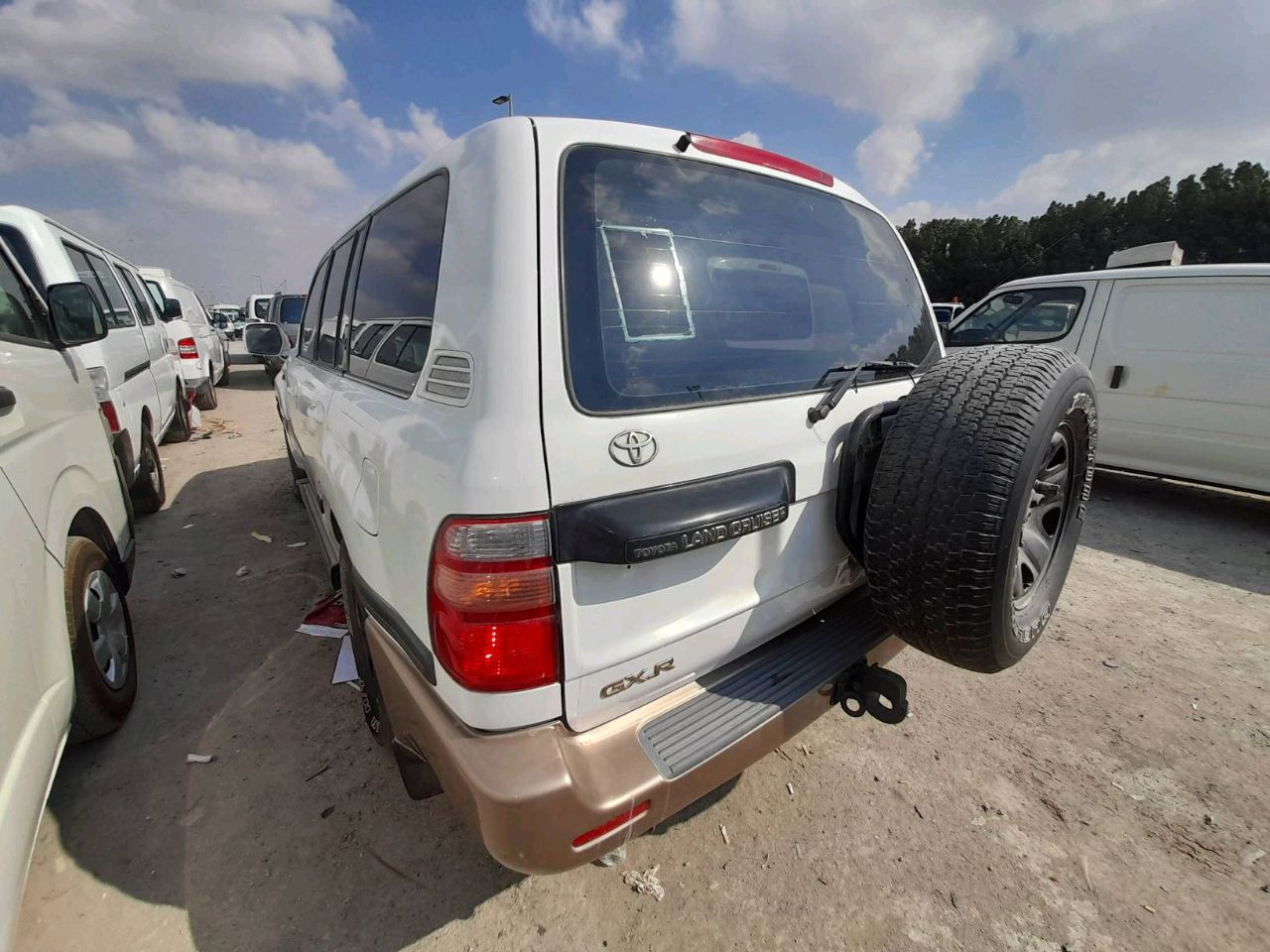 Toyota Land Cruiser - Image 4