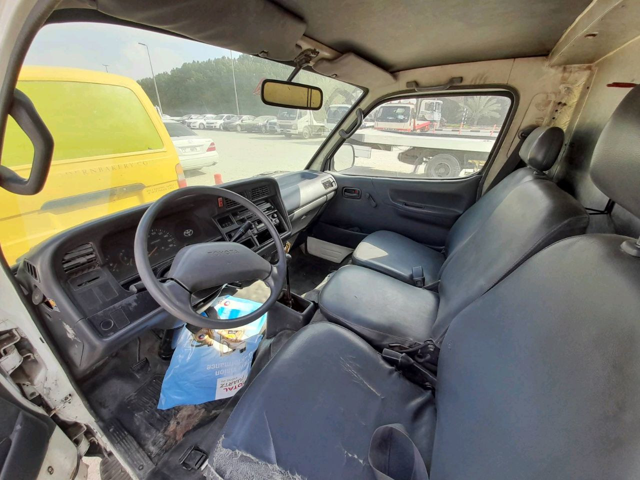 Toyota Hiace - Image 6